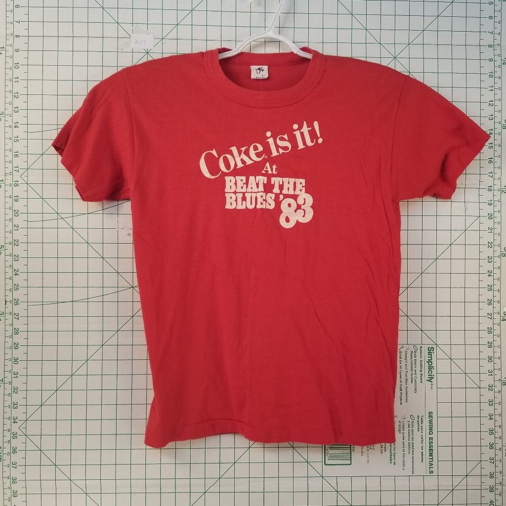 Red Beat the Blues '83 Tee